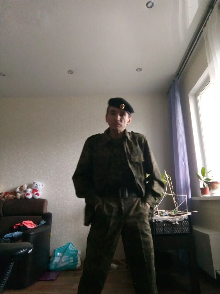  28171087  , 40 ,    