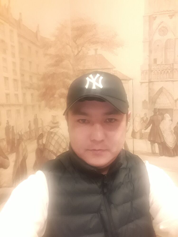  ,   Pamir, 37 ,   ,   , c 
