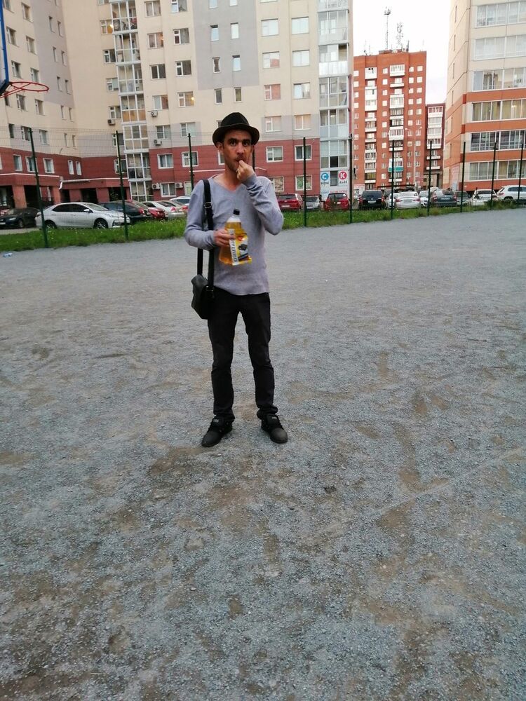  ,   Maks, 34 ,   ,   , c 