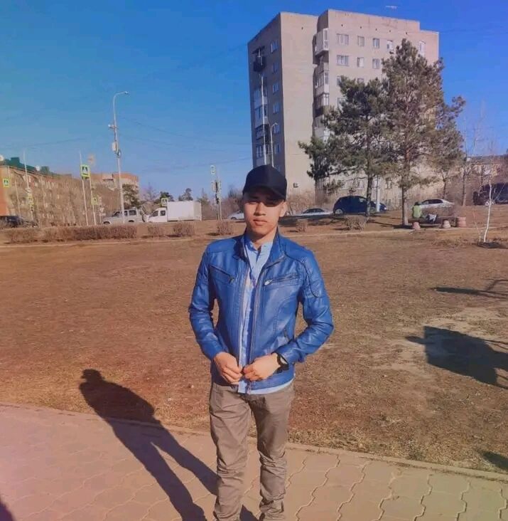  31570357  , 25 ,    