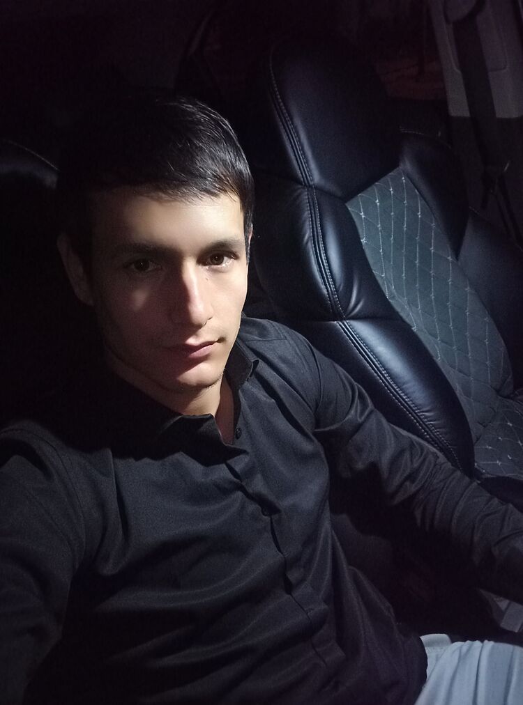  48410927  Akobirov, 30 ,    