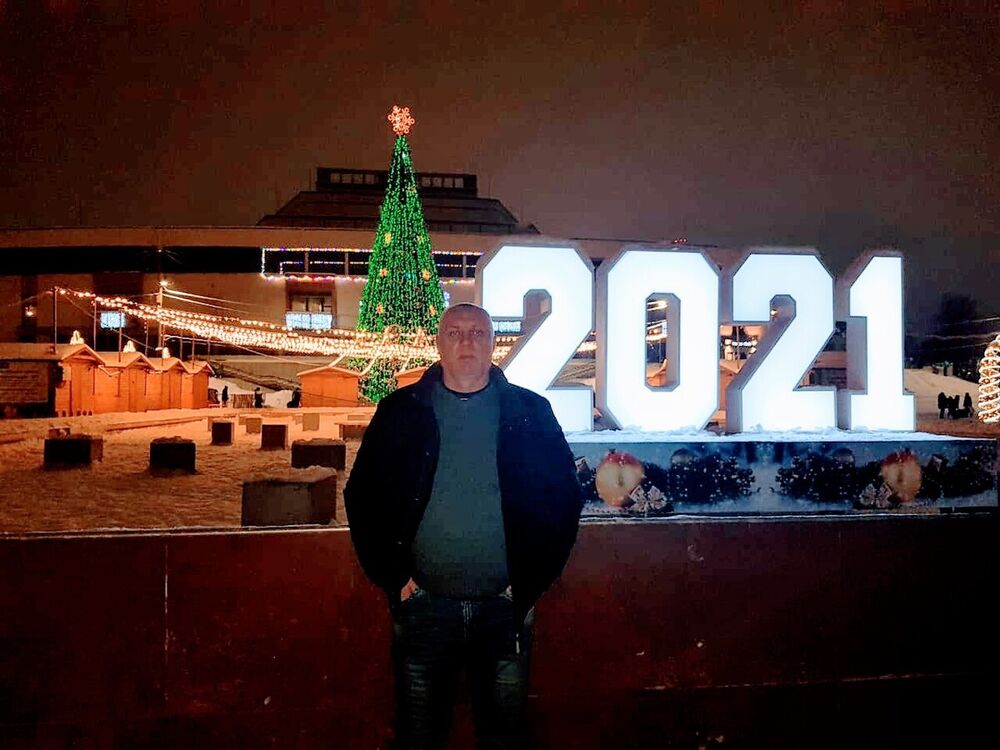  22105457  , 54 ,    
