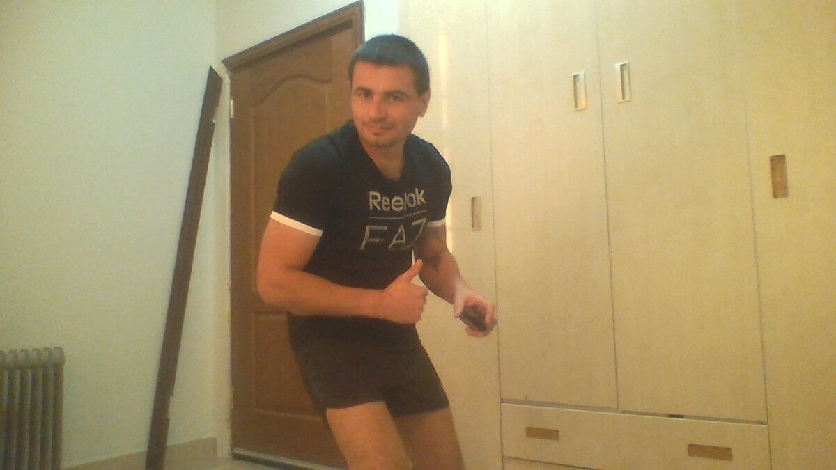  ,   Constantin, 46 ,   