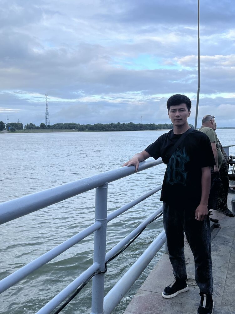  ,   Misha, 21 ,   ,   
