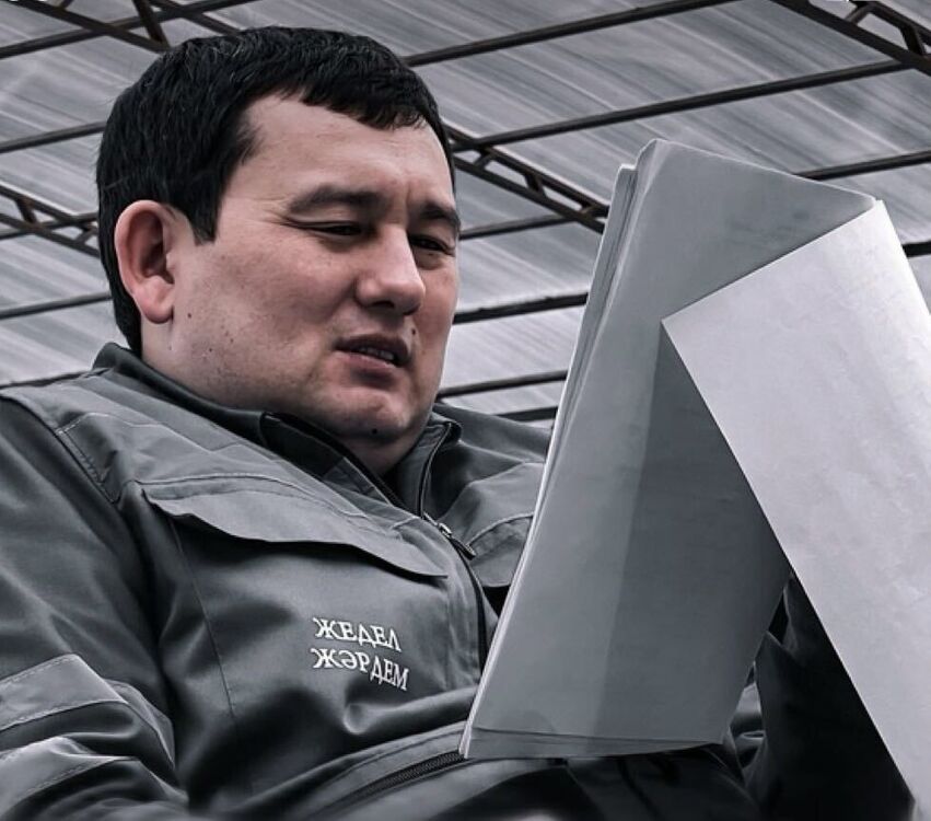  ,   Aziz, 35 ,   ,   
