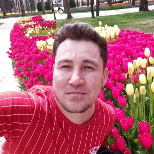  21075867  Timur, 44 ,    