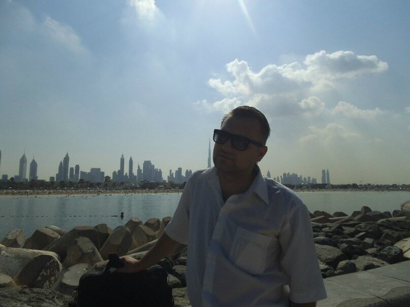  4145367  AleX, 37 ,    