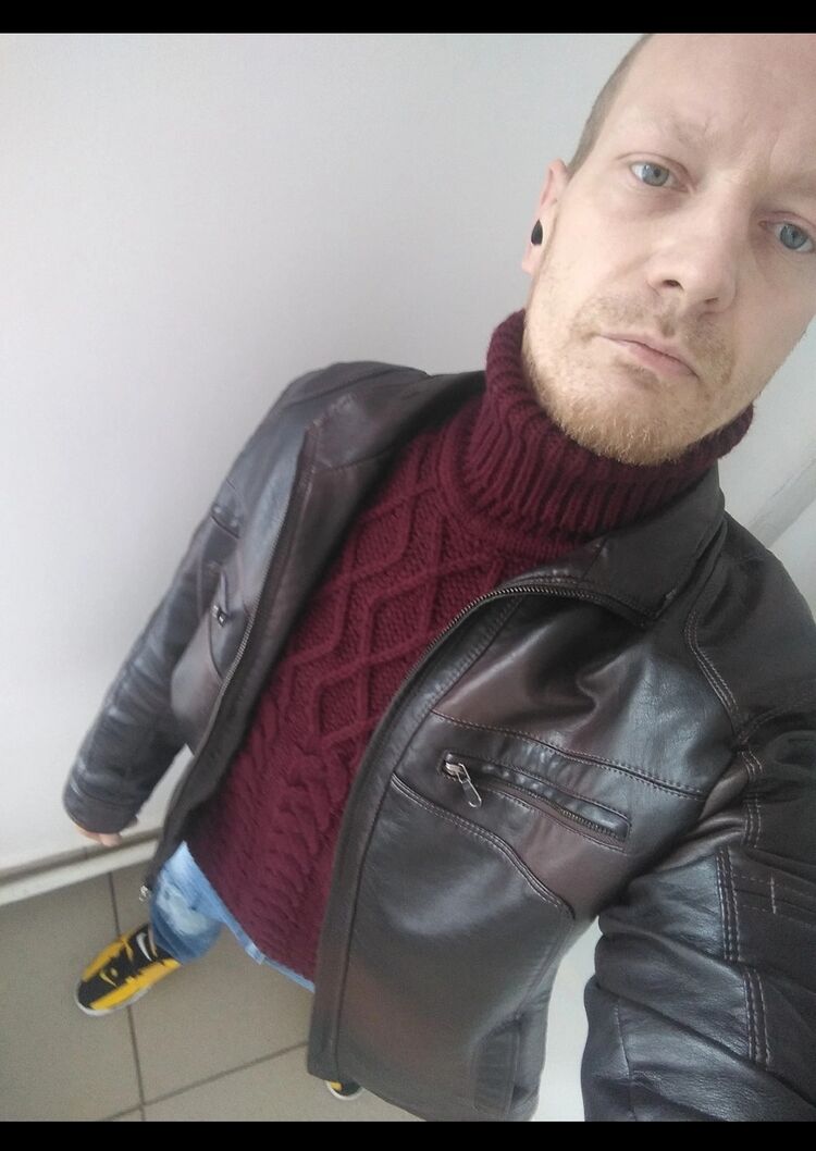  33982177  EdwarD, 36 ,    