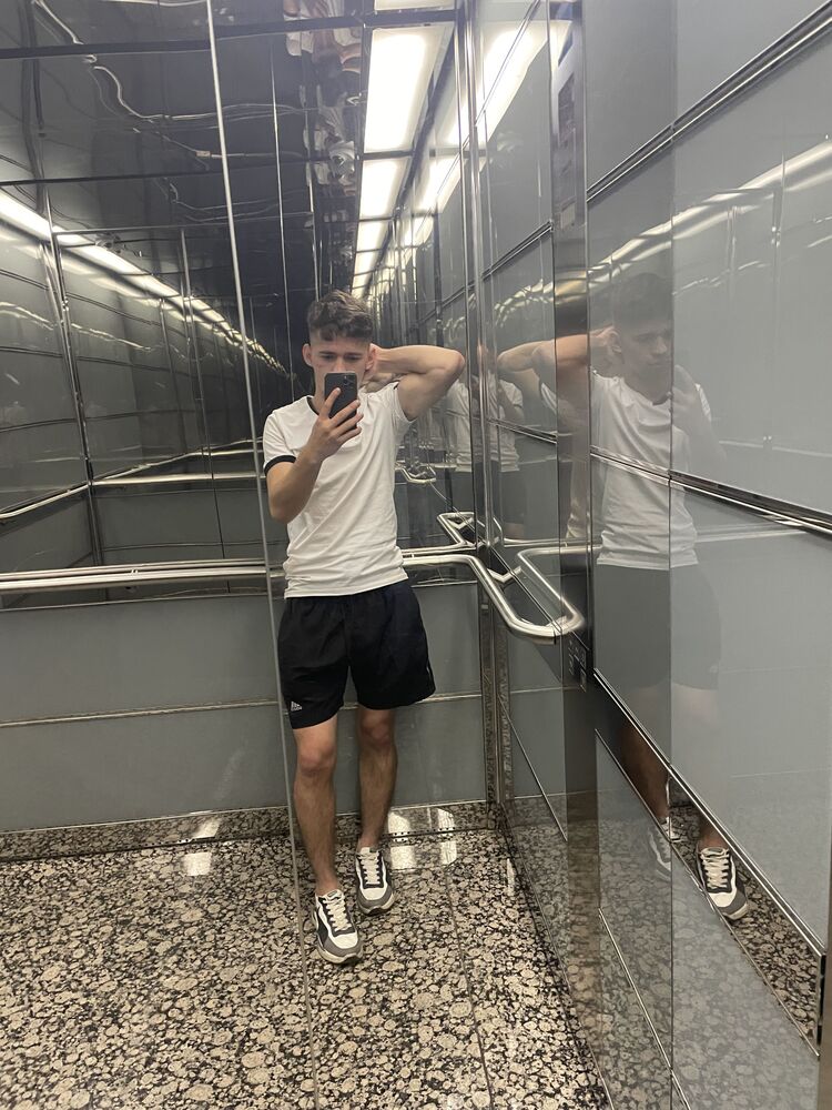  44724027  , 23 ,    