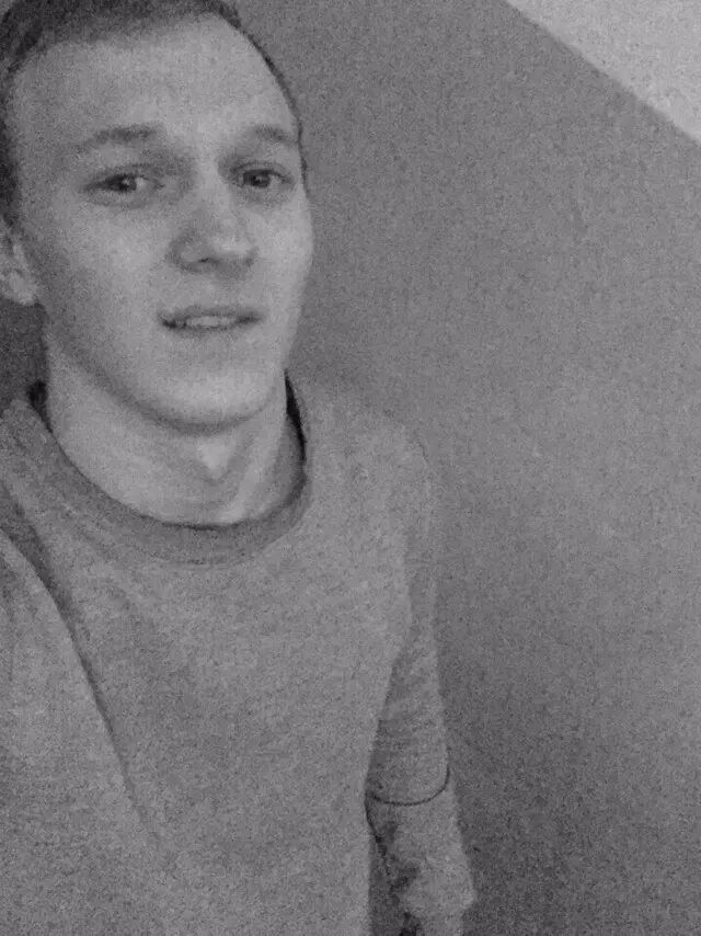  29581817  Anton, 25 ,    