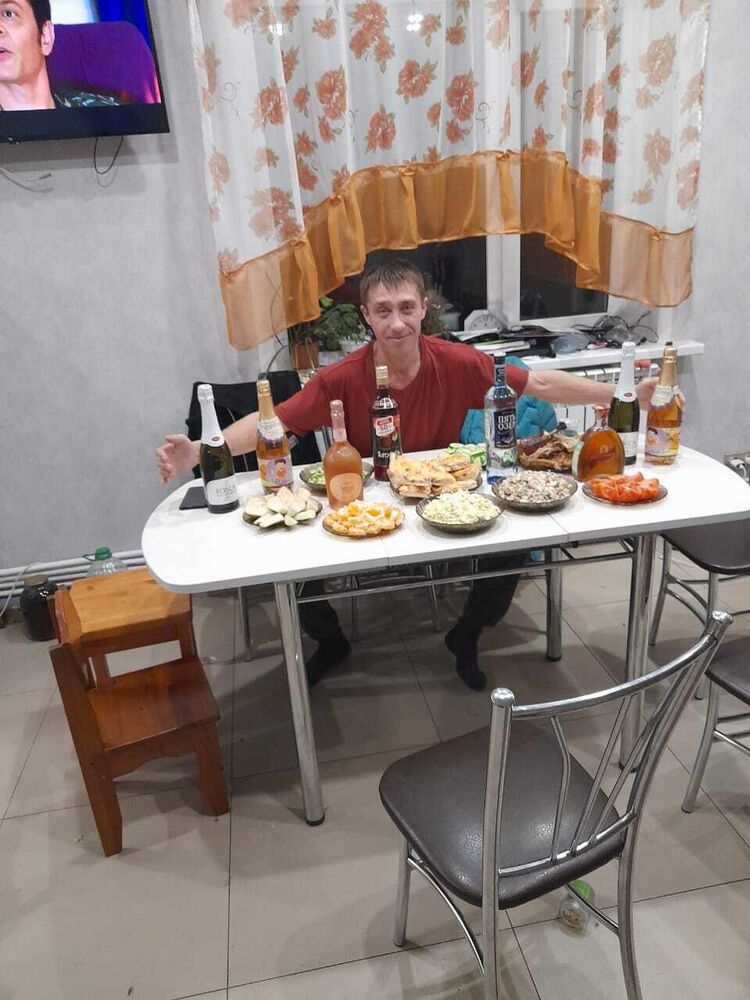  31978857  , 37 ,    