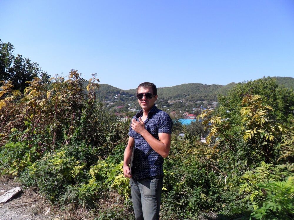  31513347  Alexander, 40 ,    