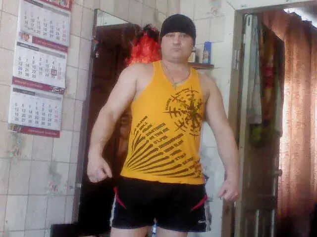  25879237  Sergey, 54 ,    