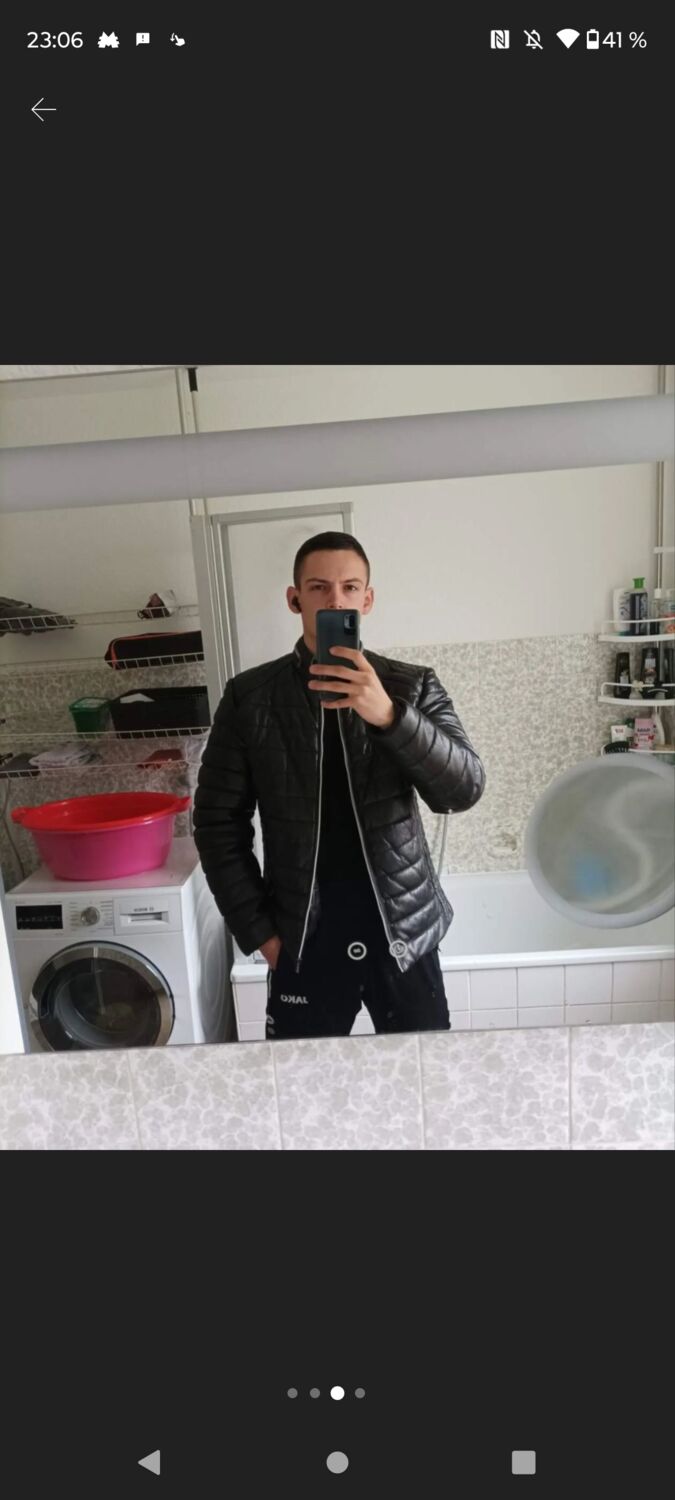  Bielefeld,   , 26 ,   ,   , c 