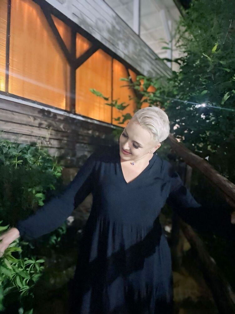  44393027  Lilya, 51 ,    
