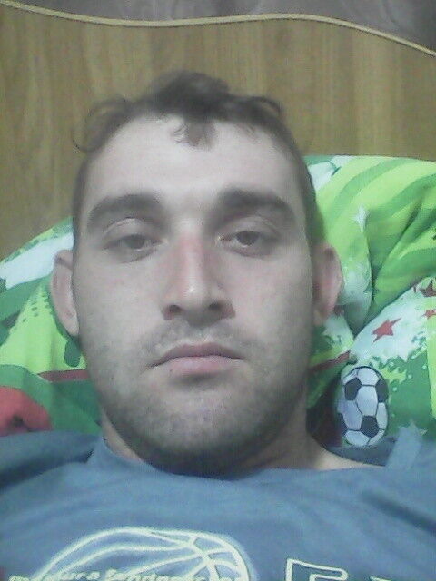  18699227  , 32 ,    