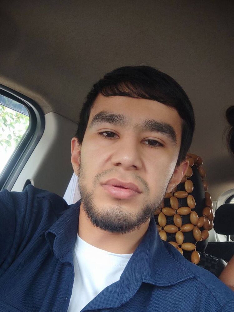  54104457  Bekk, 26 ,    