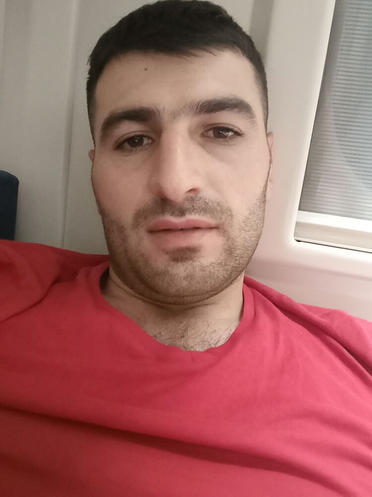  24453987  , 32 ,    