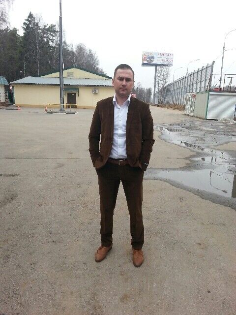  7321027  Anvar, 35 ,    