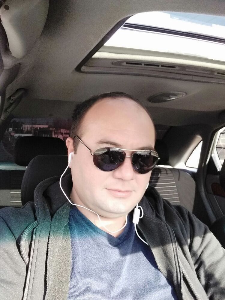  20894407  Jabbor, 41 ,    