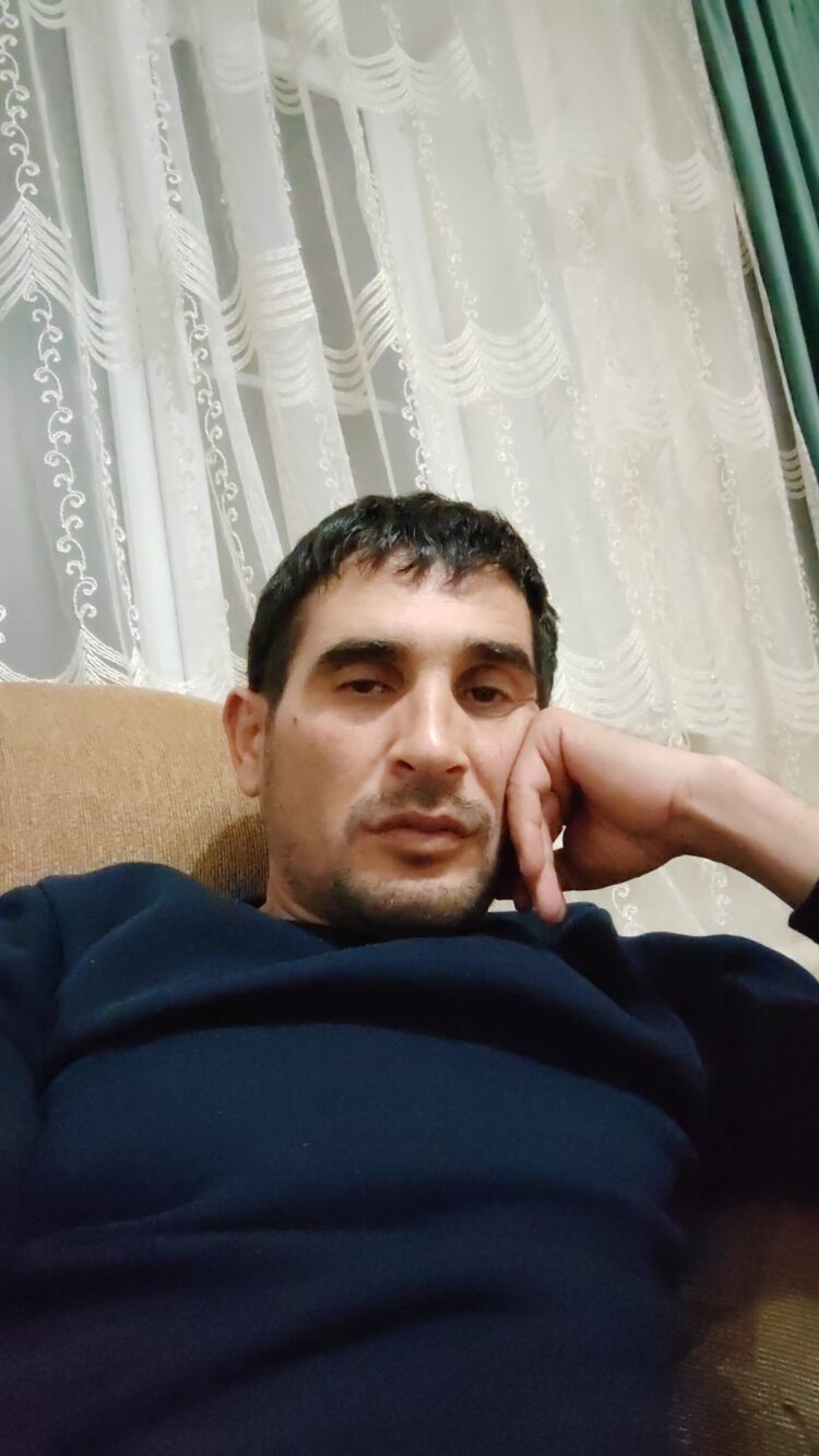  31682097  Amid, 37 ,    