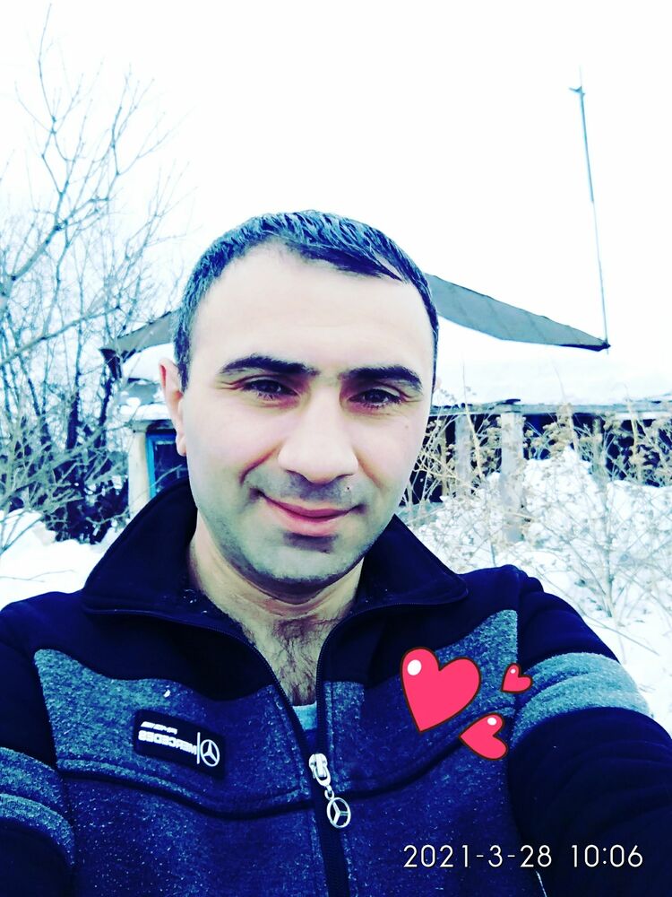  ,   Arman, 42 ,   ,   