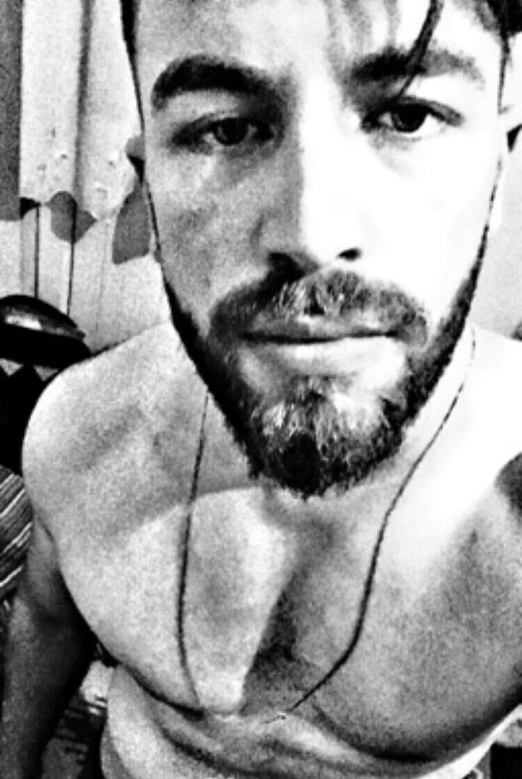  26925737  Carlo, 26 ,    