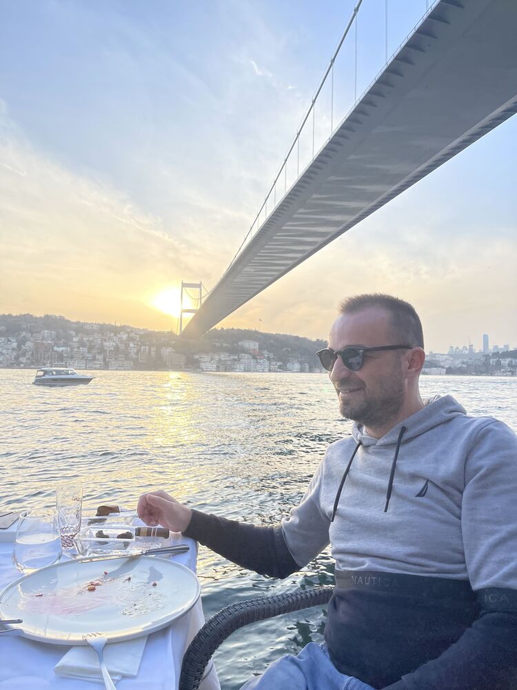  ,   Alfio, 41 ,   ,   , c 