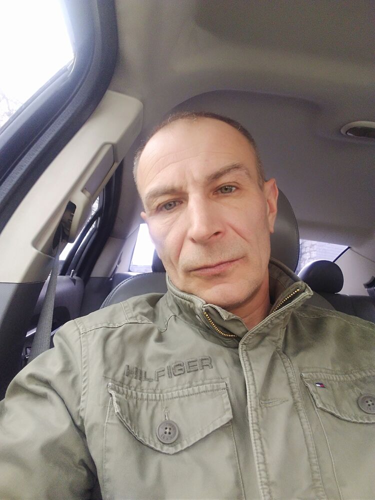  ,   Oleg, 55 ,   ,   