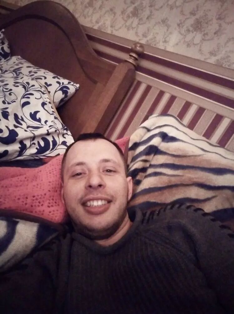  28701867  Sergey, 36 ,    