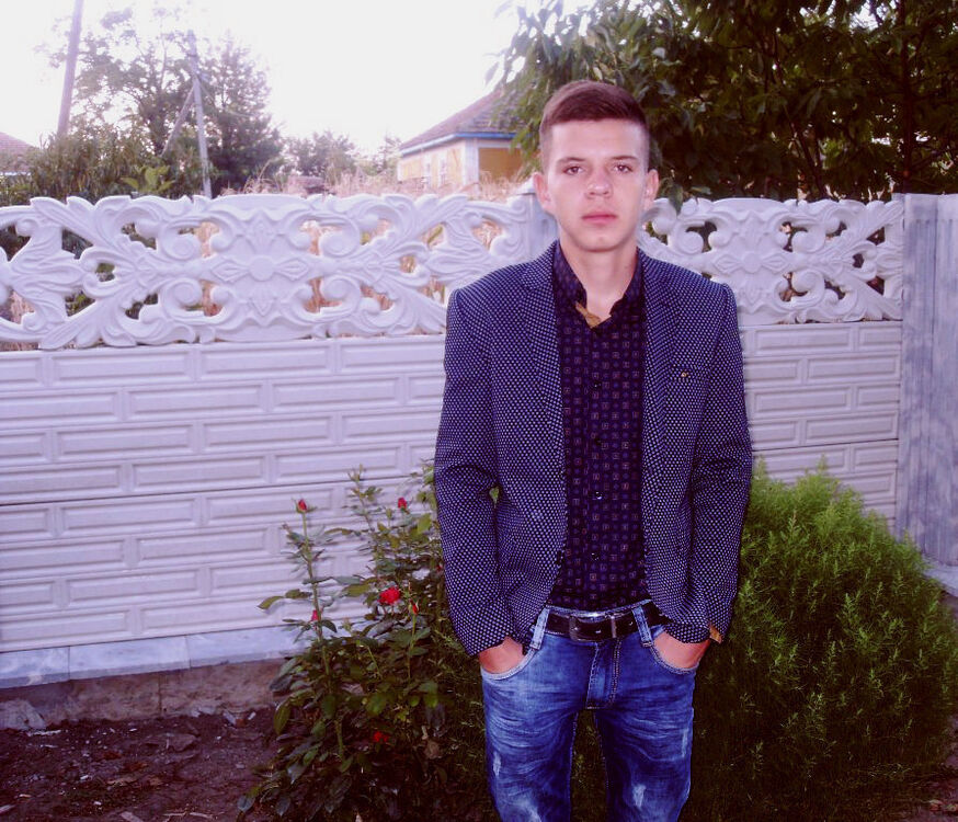  ,   Radu, 28 ,   ,   , c 