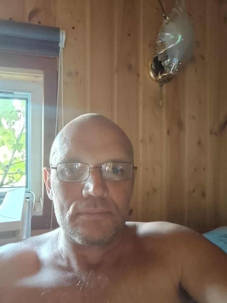  52775237  , 49 ,    