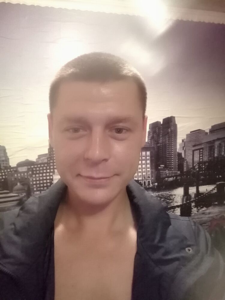  28300347  , 33 ,    