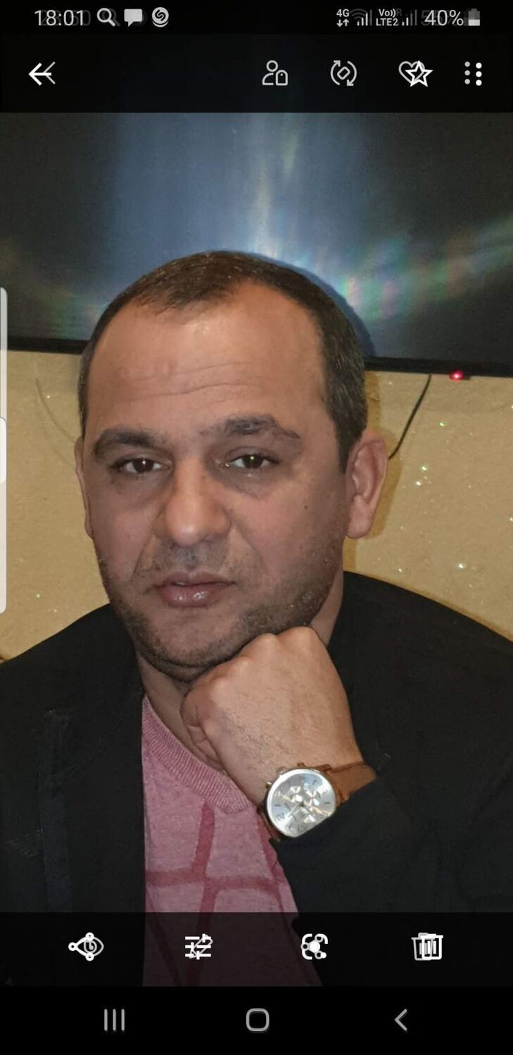  ,   Rafael, 40 ,   ,   