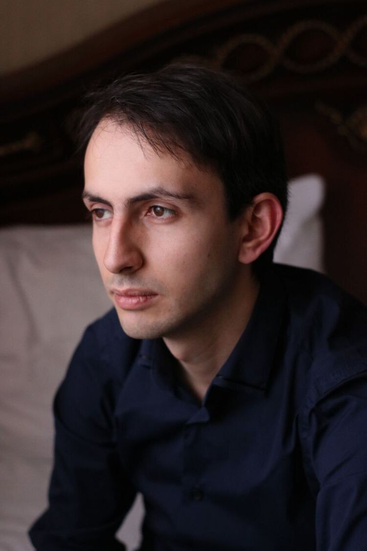  ,   Timur, 37 ,   ,   , c , 