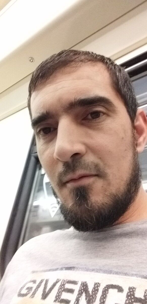  18666367  , 34 ,    