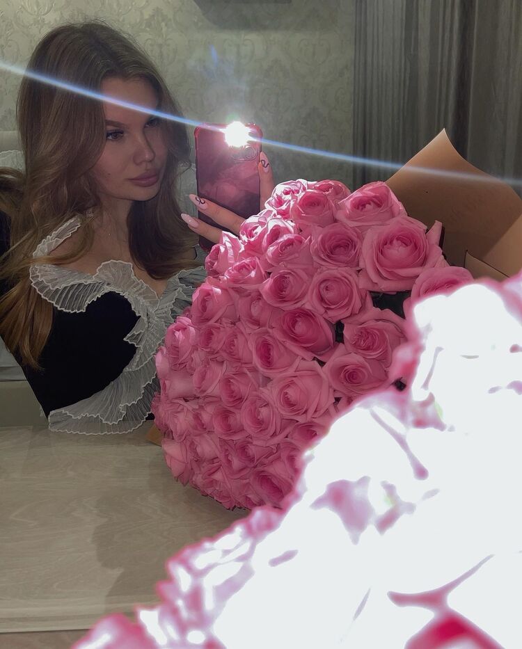  ,   Aline, 24 ,   , 
