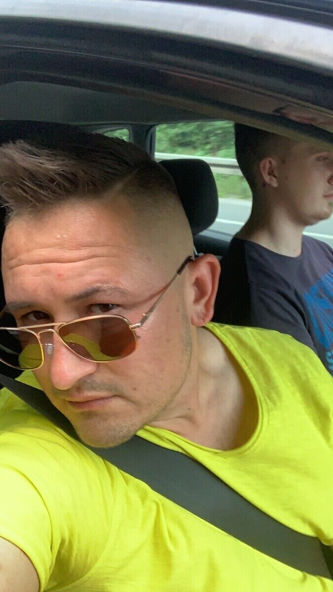  Dortmund,   , 33 ,   ,   , c 