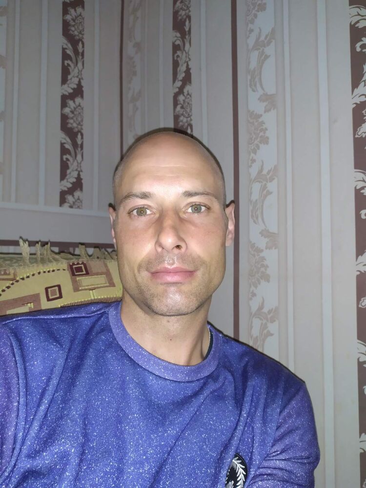  ,   Oleg, 42 ,   ,   , c 