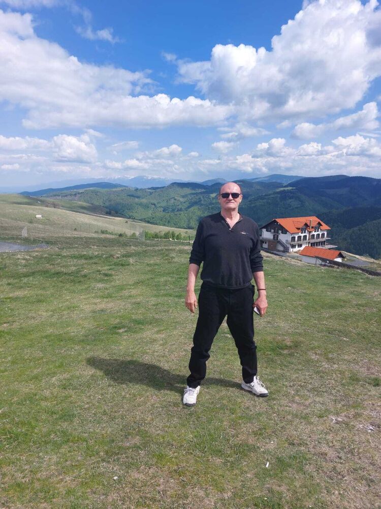  48439157  Alexdirector, 65 ,    Mogosoaia