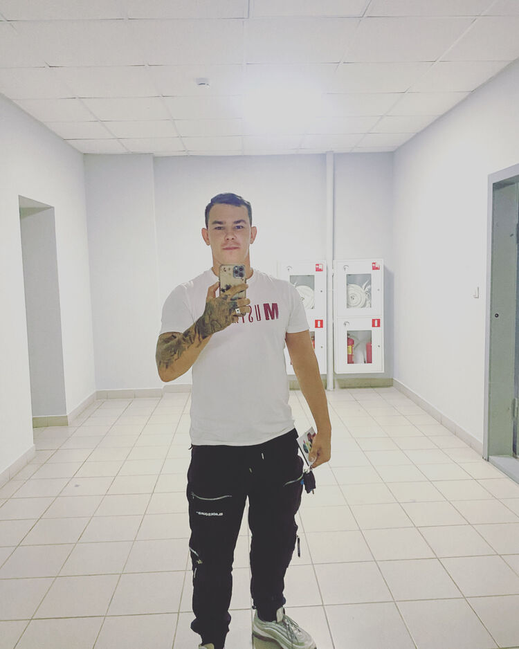  ,   Alex, 30 ,   ,   