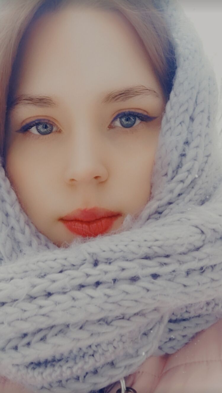  ,   Anastasia, 25 ,   c 