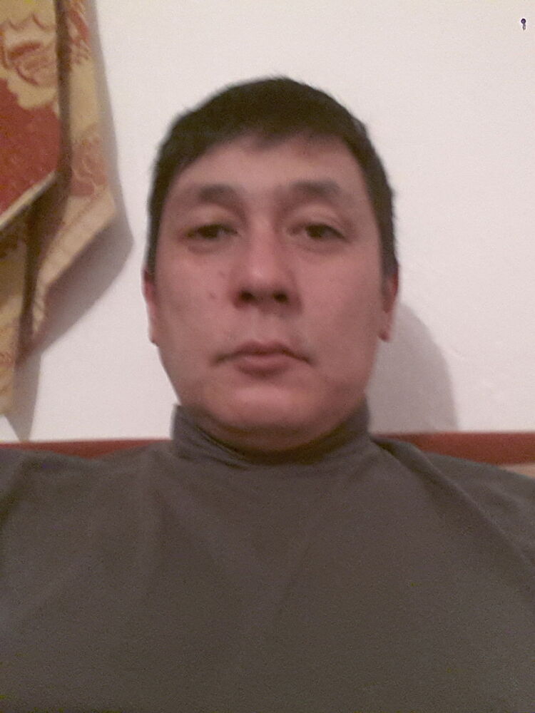  8579387  Gabit, 44 ,    