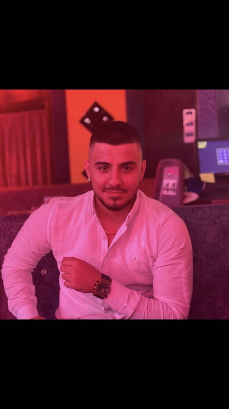  30916347  Niko, 28 ,    