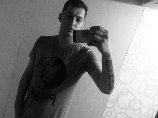  32468917  , 27 ,    