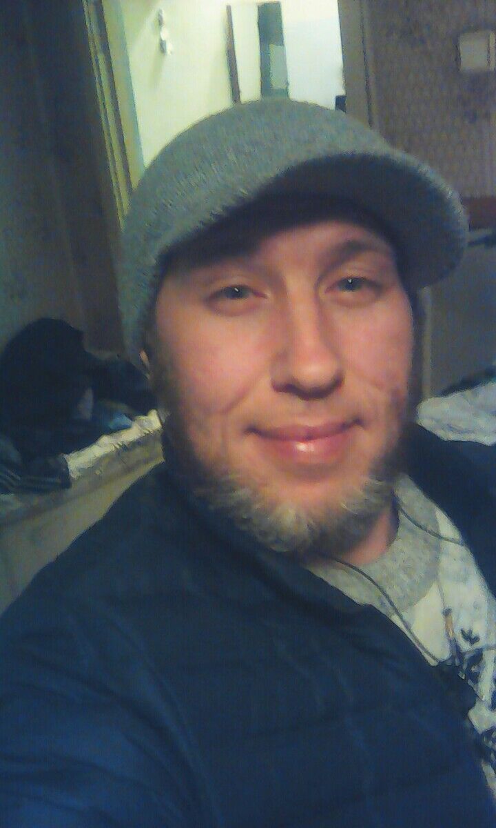  21748297  , 42 ,    
