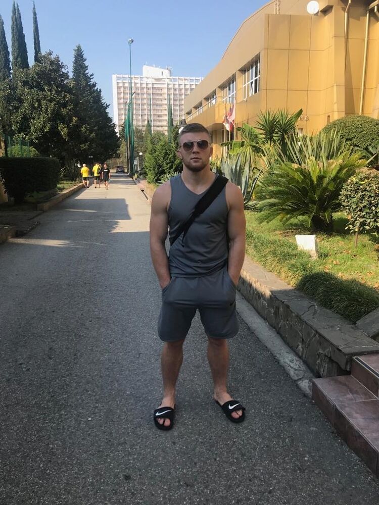  48284307  , 33 ,    -