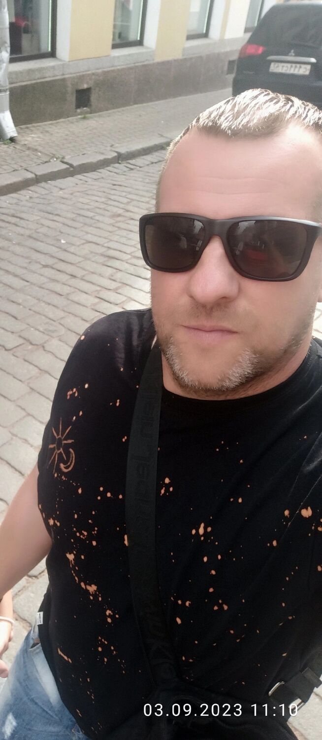 49633677  Sergey, 44 ,    -