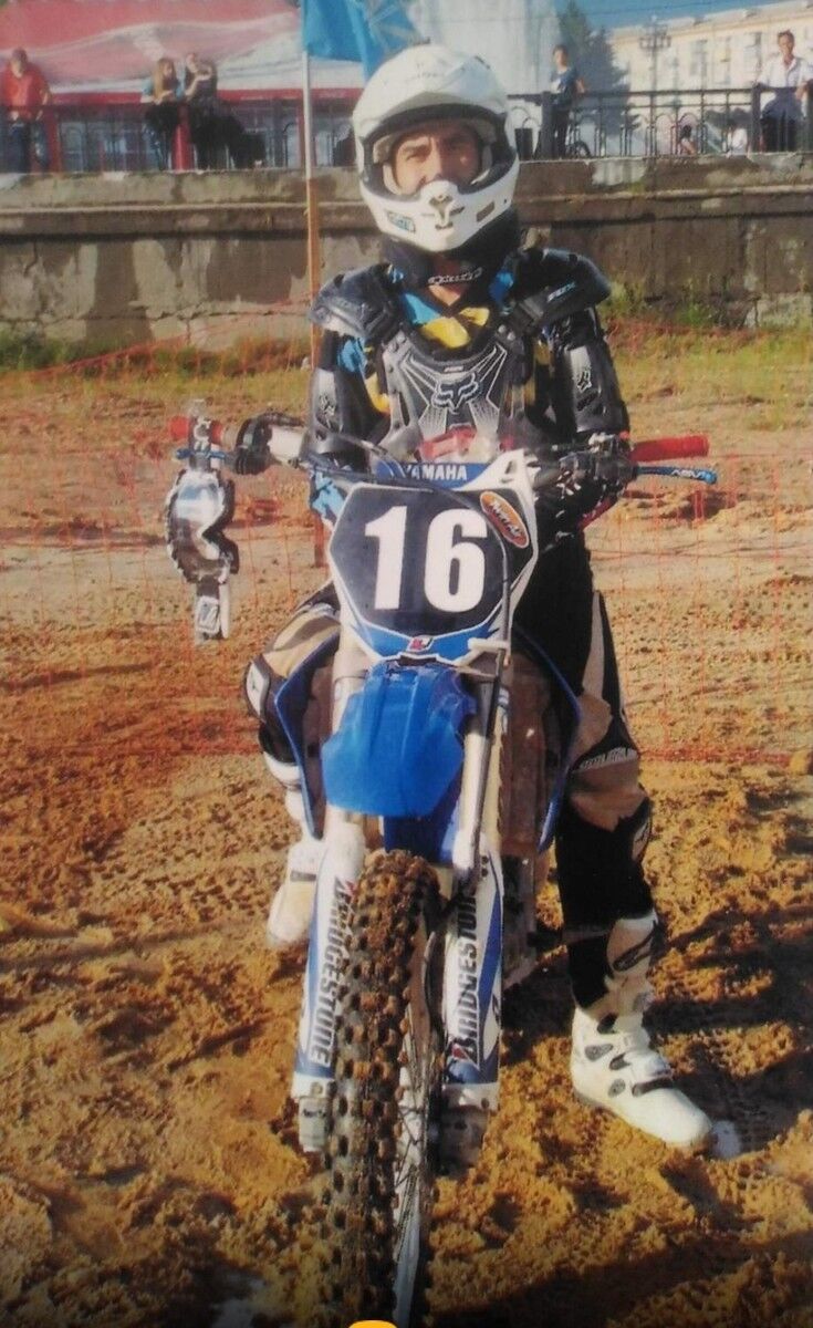  13687647  Igor, 38 ,    