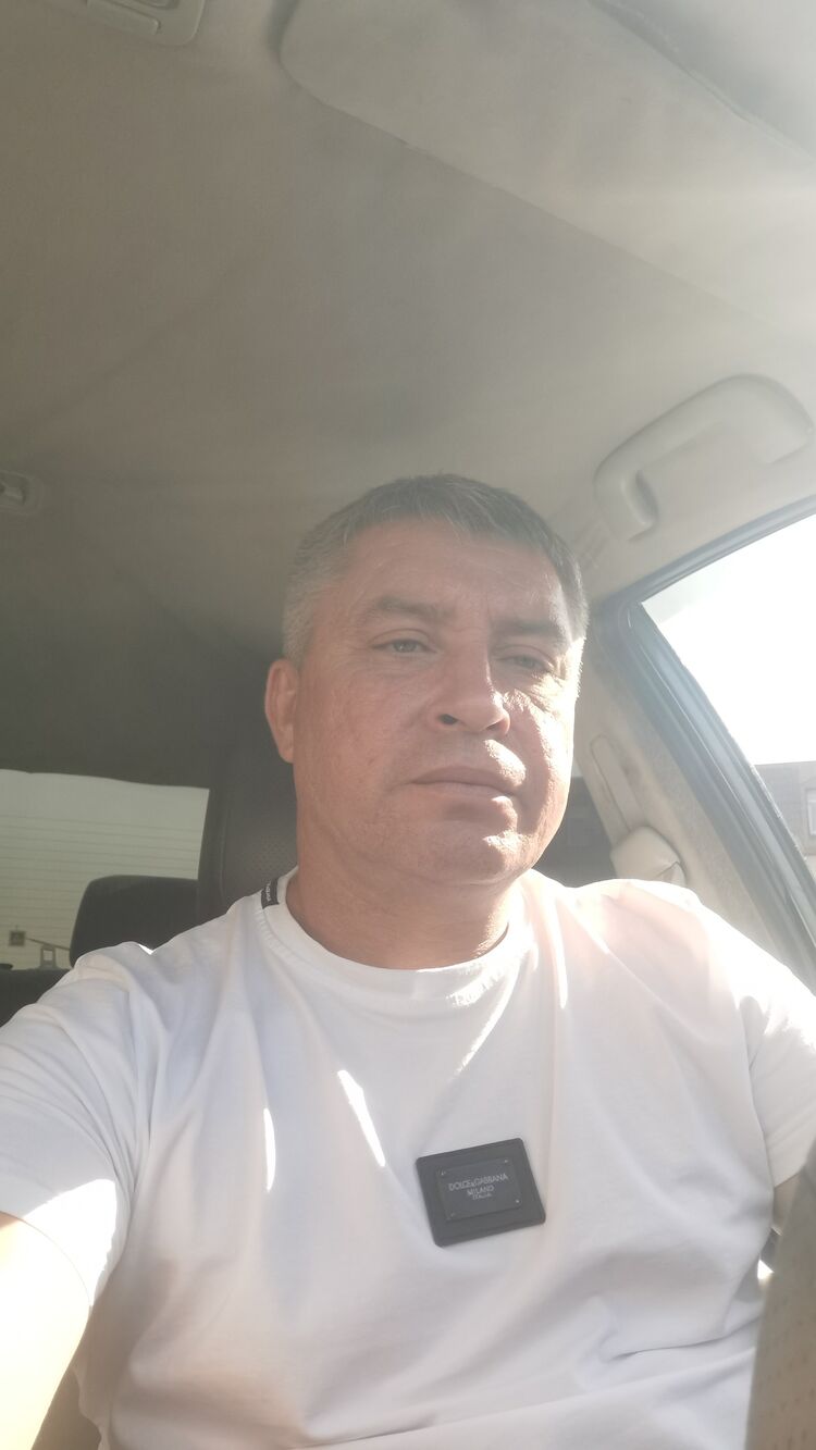  46171337  Aleksej, 45 ,    